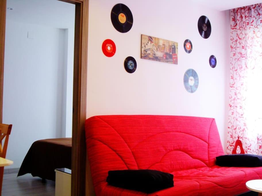 El Vinilo. Aparcamiento Exterior Gratuito Leilighet Teruel Eksteriør bilde